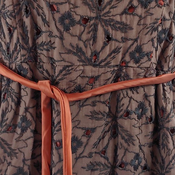 Vintage Brown and Black Floral Eyelet Dress Short Sleeve Lined with Satin Belt - Picture 5 of 15